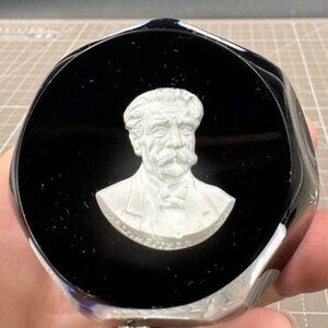 De Albert France Crystal Paperweight Albert Schweitzer Bust